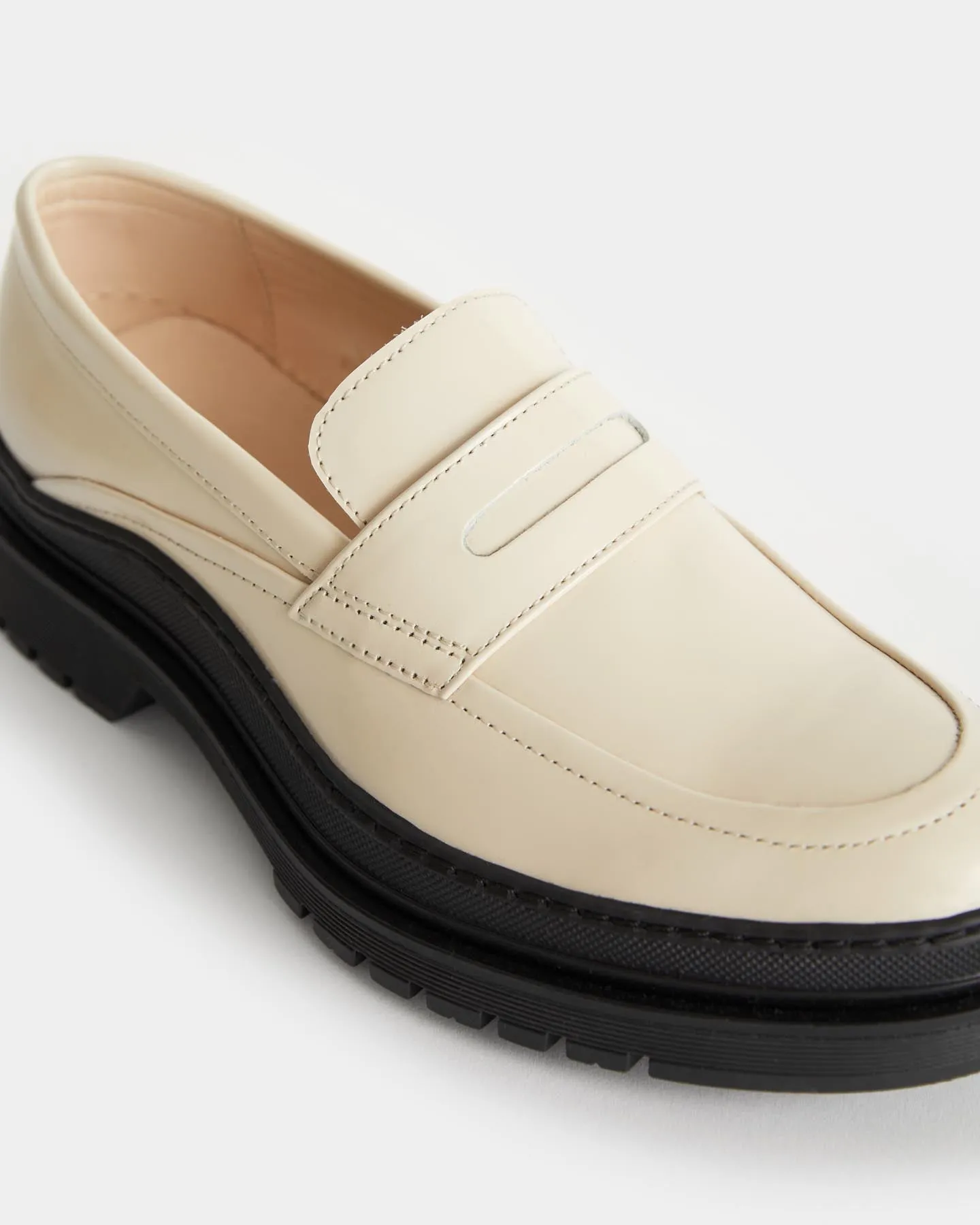 Graves Lugged Loafer