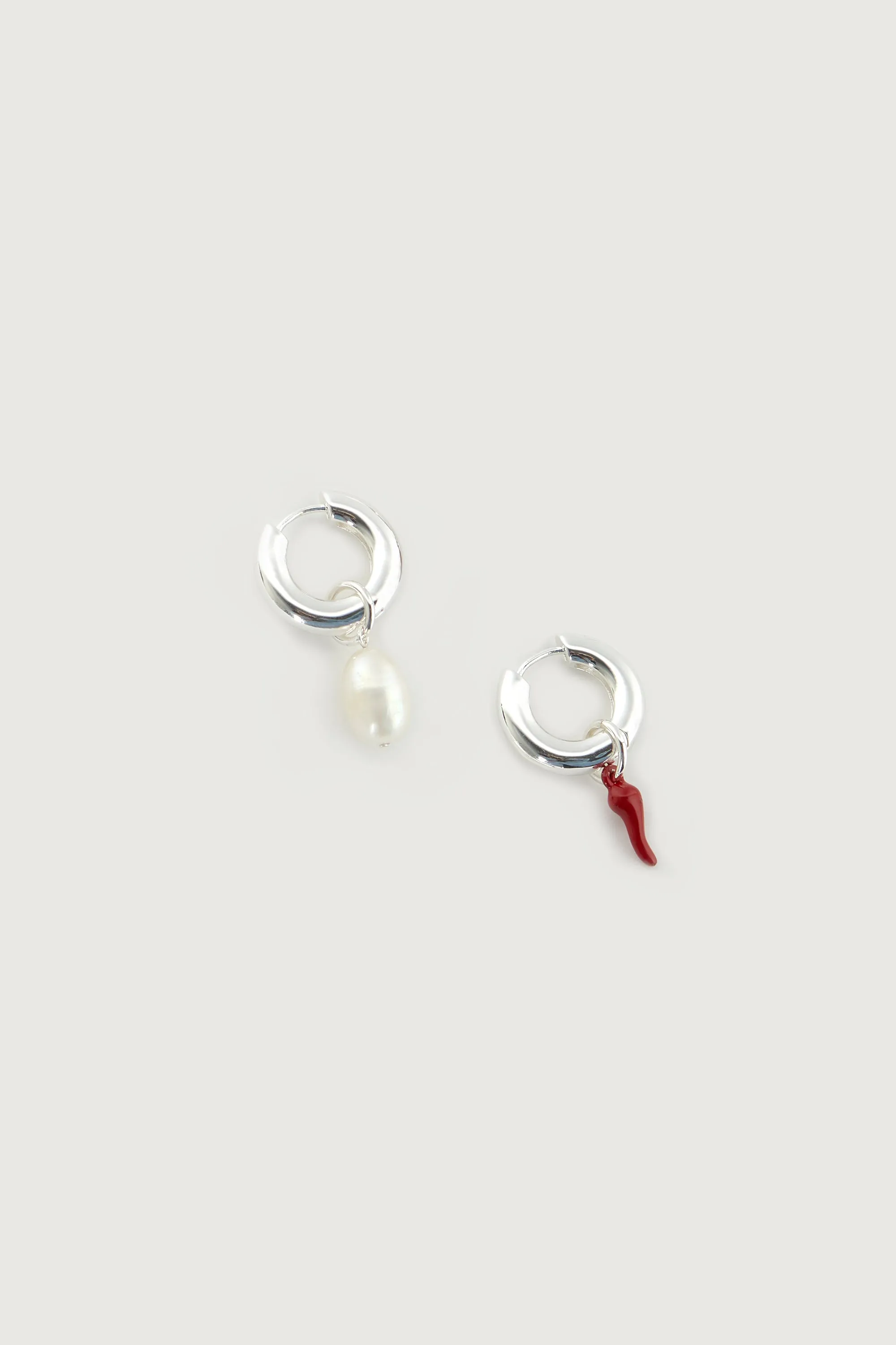 PEARL AND PEPPER HOOPS